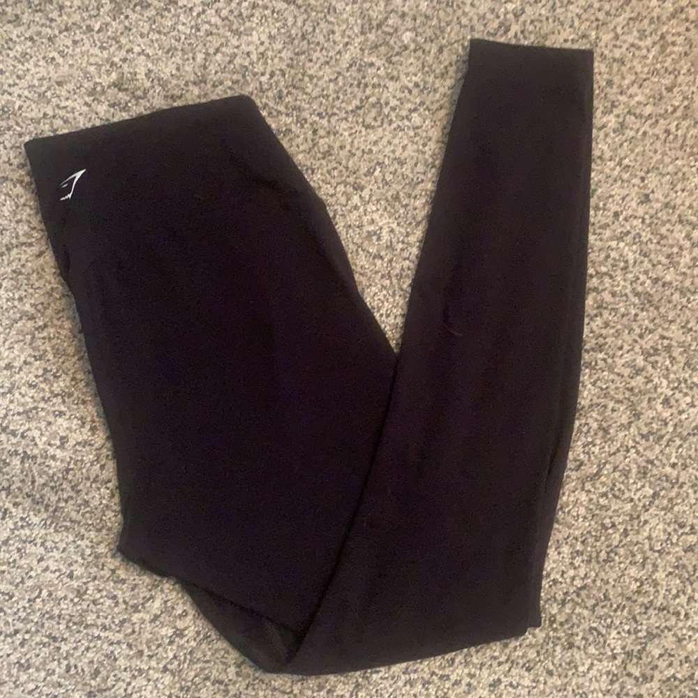 Black gymshark leggings